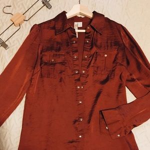 Shinny Button: Long cut blouse
